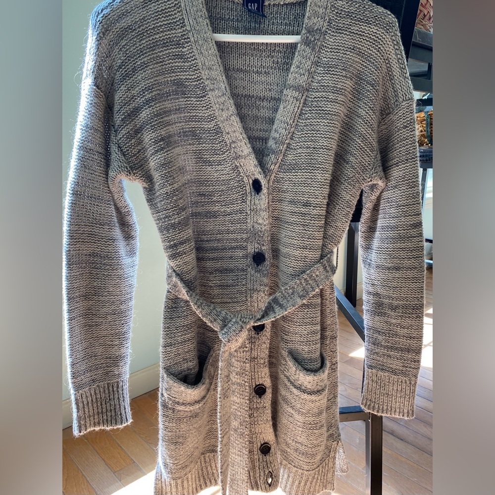 EUC Gap Maternity button up cardigan sweater
